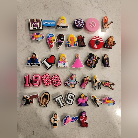 Taylor Swift Croc Charms Jibbitz - Picture 1 of 1